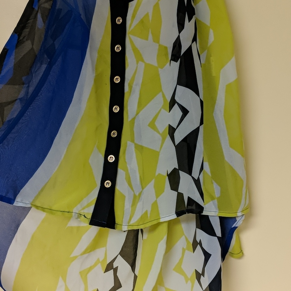 High low blouse - Picture 2 of 3